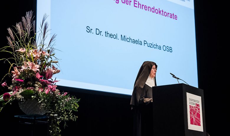 Ehrenpromotion Michaela Puzicha OSB