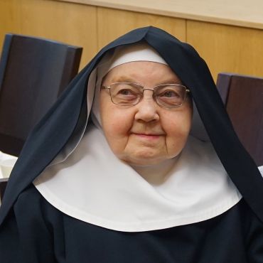Portrait Sr. Adelgunde Potthoff OSB