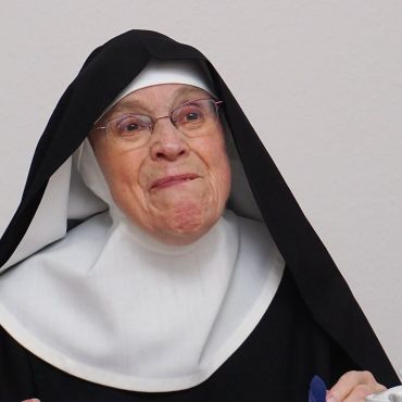 Portrait Sr. Clementine Schulte OSB