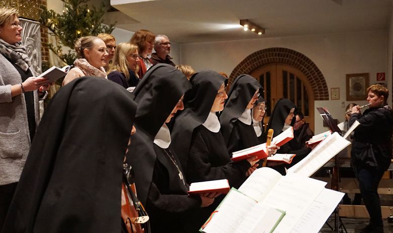 Weihnachtssingen Chor
